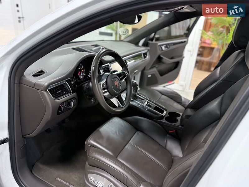 Внедорожник / Кроссовер Porsche Macan 2015 в Одессе