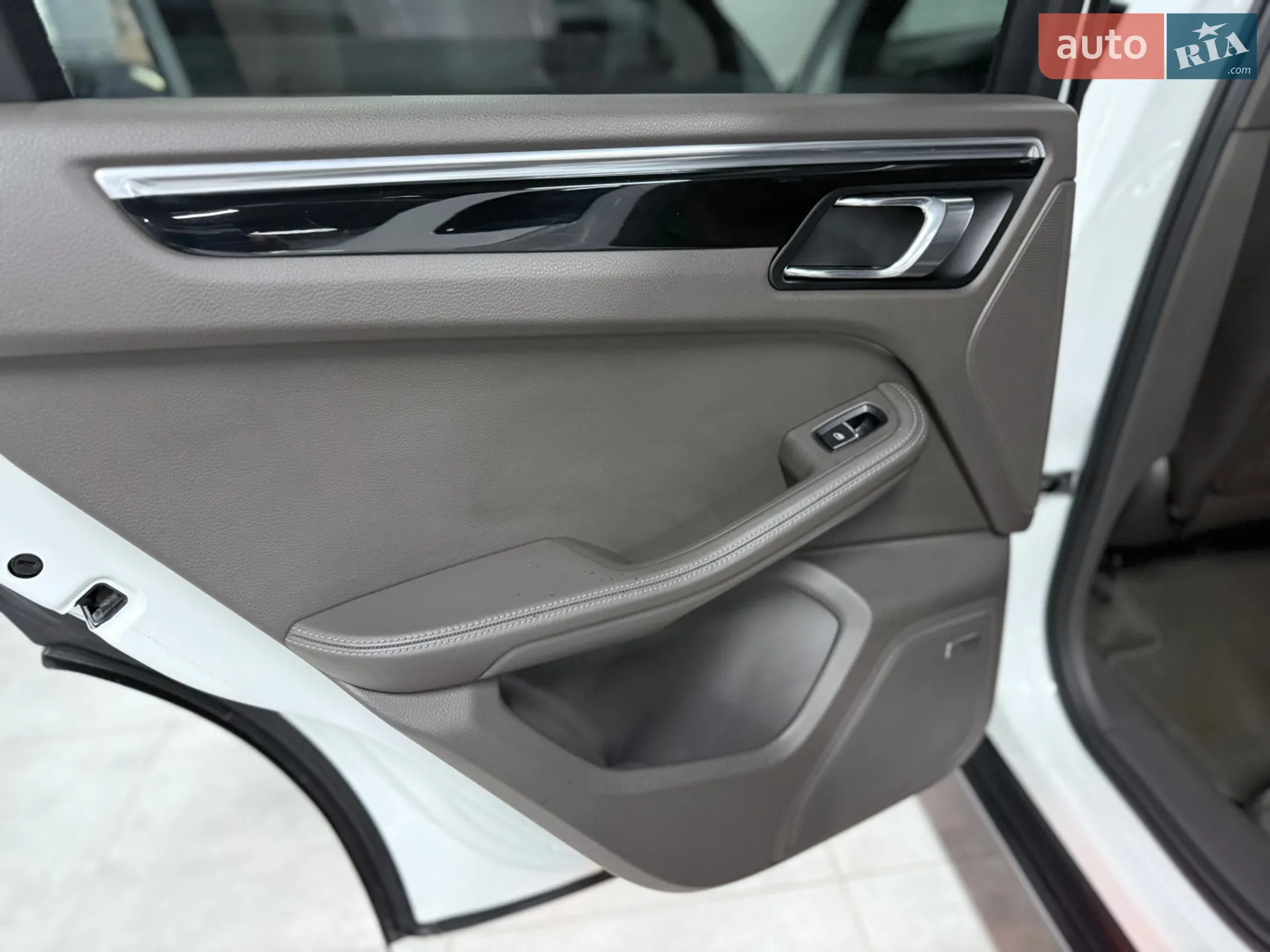 2015 Porsche Macan - мініатюра 54