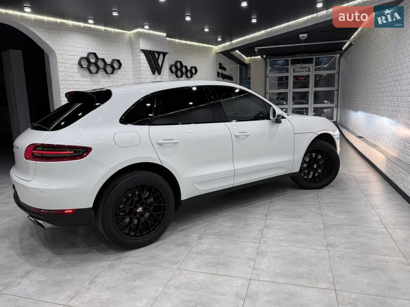 Внедорожник / Кроссовер Porsche Macan 2015 в Одессе