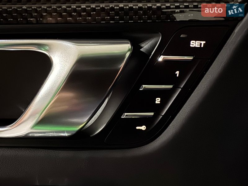 Внедорожник / Кроссовер Porsche Macan 2021 в Одессе