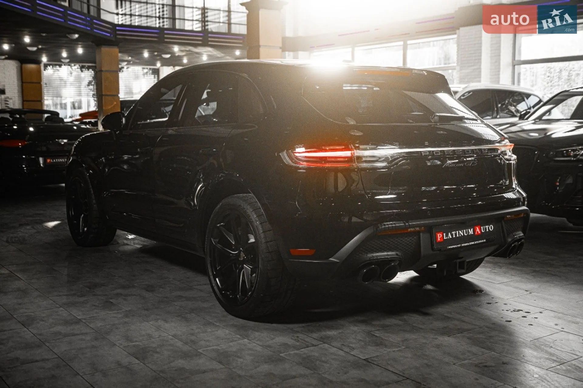 2023 Porsche Macan - мініатюра 8
