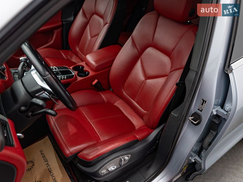 Позашляховик / Кросовер Porsche Macan 2015 в Києві фото 9 Позашляховик / Кросовер Porsche Macan 2015 в Києві