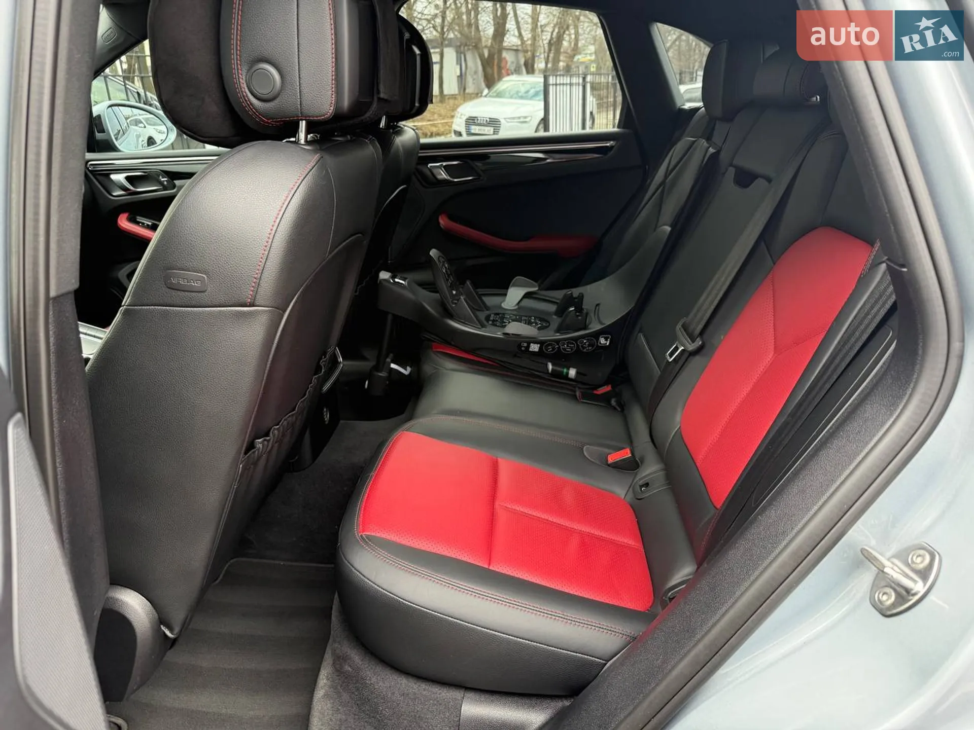 2019 Porsche Macan - мініатюра 33