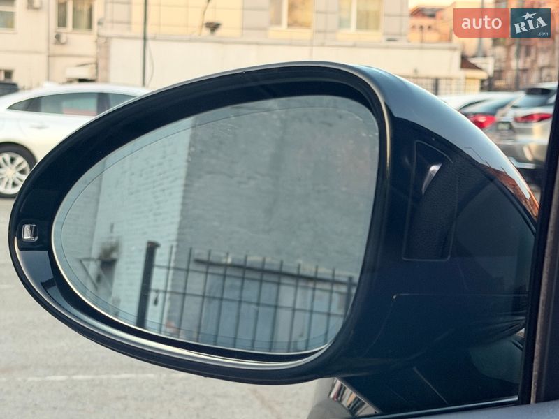 Позашляховик / Кросовер Porsche Macan 2022 в Києві