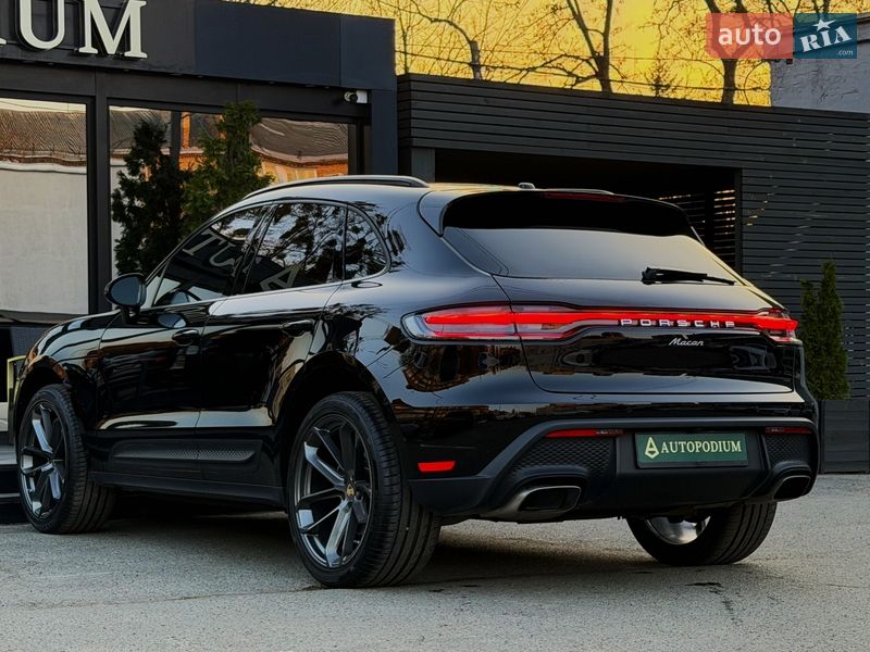 Позашляховик / Кросовер Porsche Macan 2022 в Києві