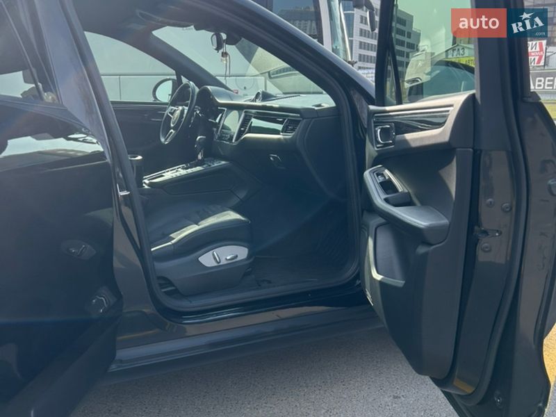 Внедорожник / Кроссовер Porsche Macan 2016 в Киеве фото 12 Внедорожник / Кроссовер Porsche Macan 2016 в Киеве