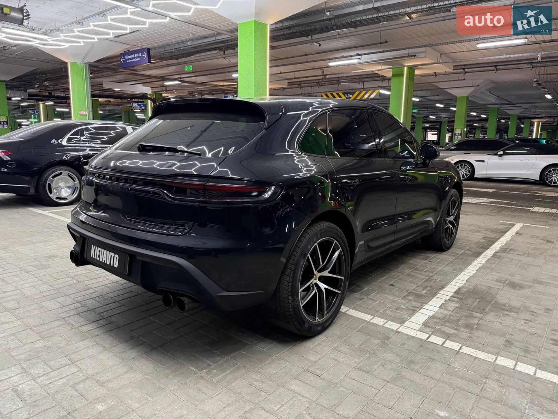 2021 Porsche Macan - мініатюра 10