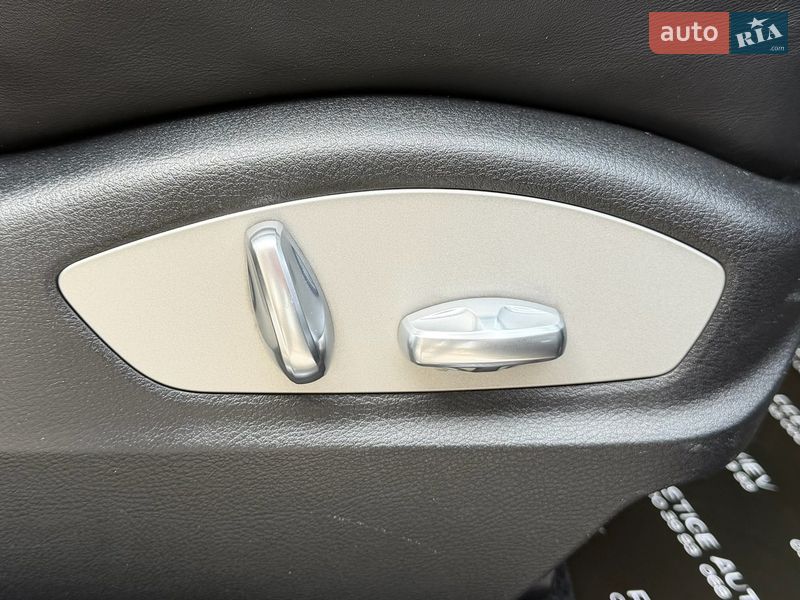 Позашляховик / Кросовер Porsche Macan 2016 в Києві фото 43 Позашляховик / Кросовер Porsche Macan 2016 в Києві