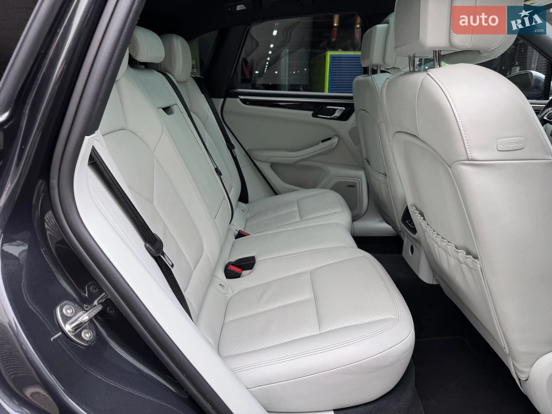 2022 Porsche Macan - мініатюра 31