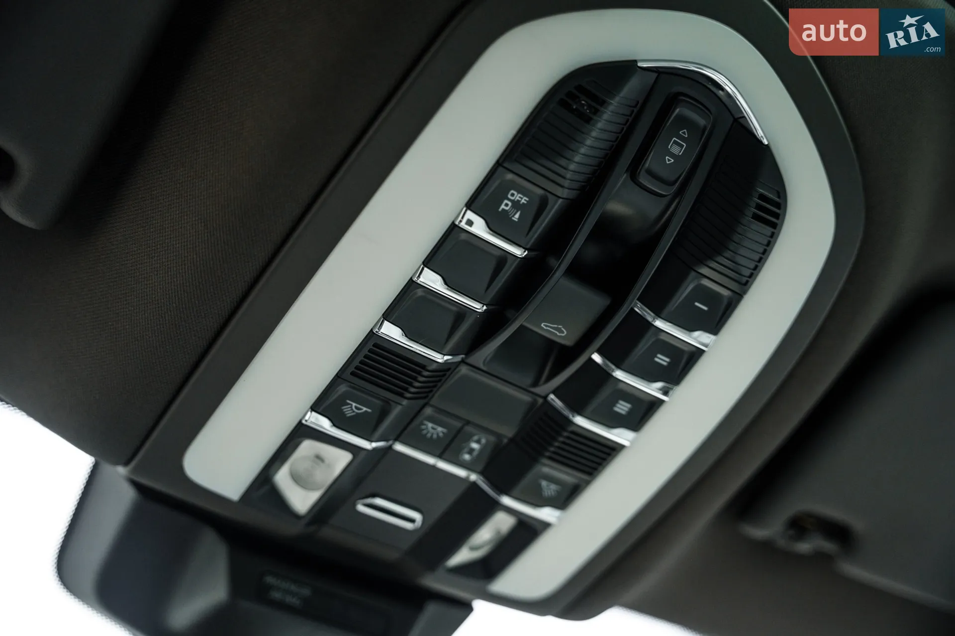 2015 Porsche Macan - мініатюра 34