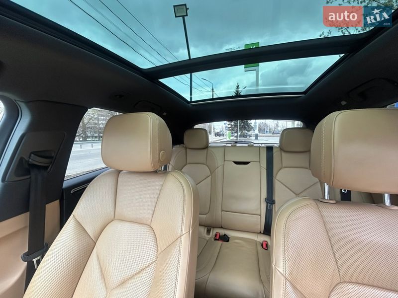 Позашляховик / Кросовер Porsche Macan 2018 в Дніпрі