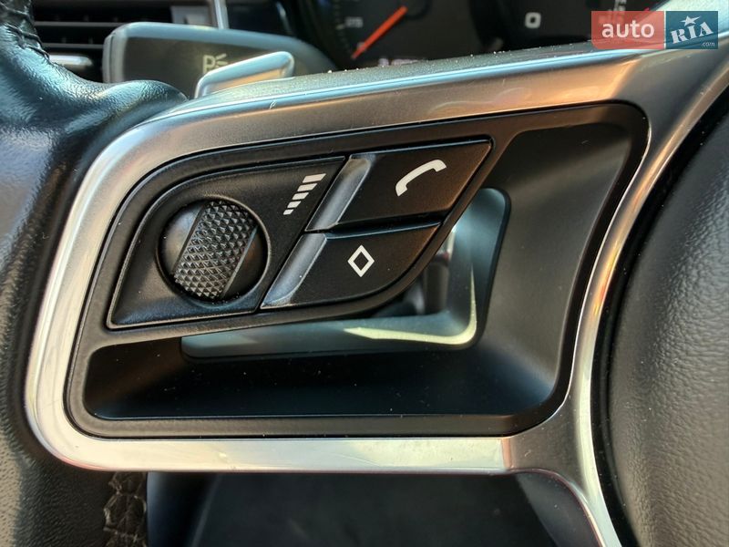 Внедорожник / Кроссовер Porsche Macan 2016 в Кропивницком