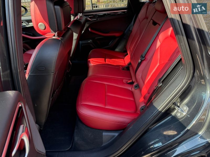 Внедорожник / Кроссовер Porsche Macan 2016 в Кропивницком