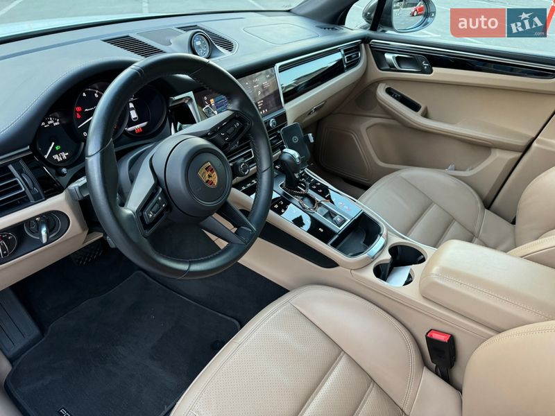 Внедорожник / Кроссовер Porsche Macan 2022 в Киеве