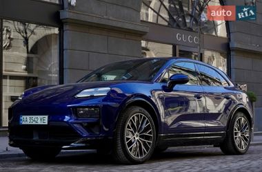 Внедорожник / Кроссовер Porsche Macan 2025 в Киеве