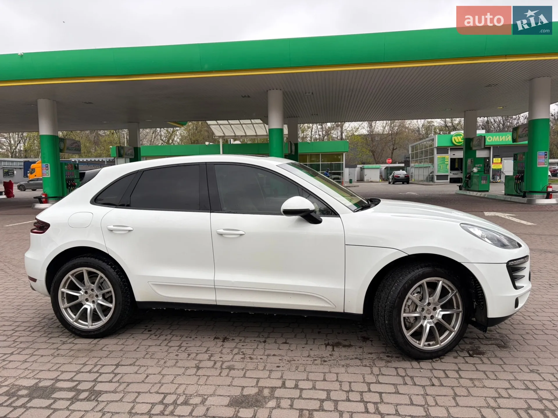 2016 Porsche Macan - мініатюра 8