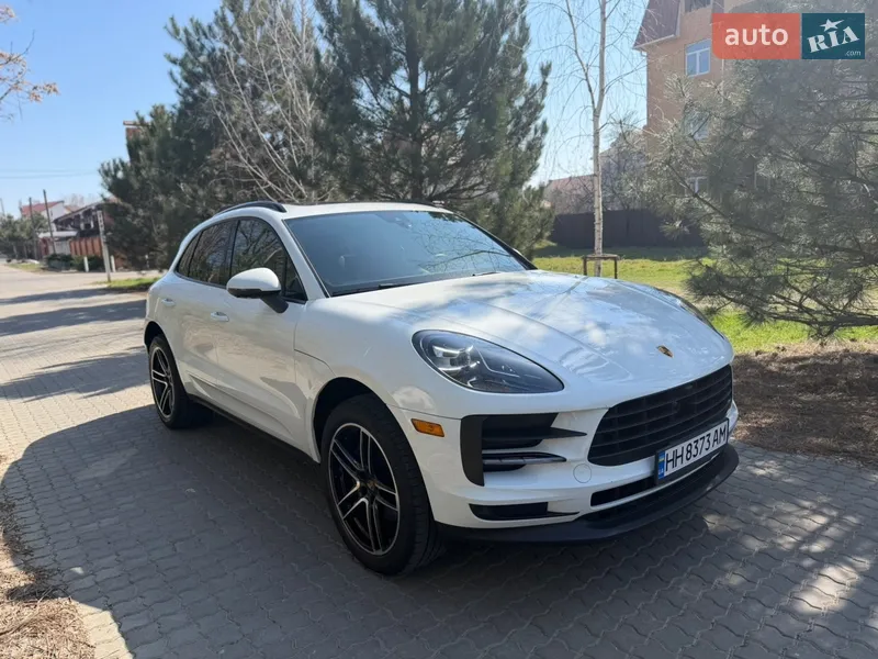 Porsche Macan 2021