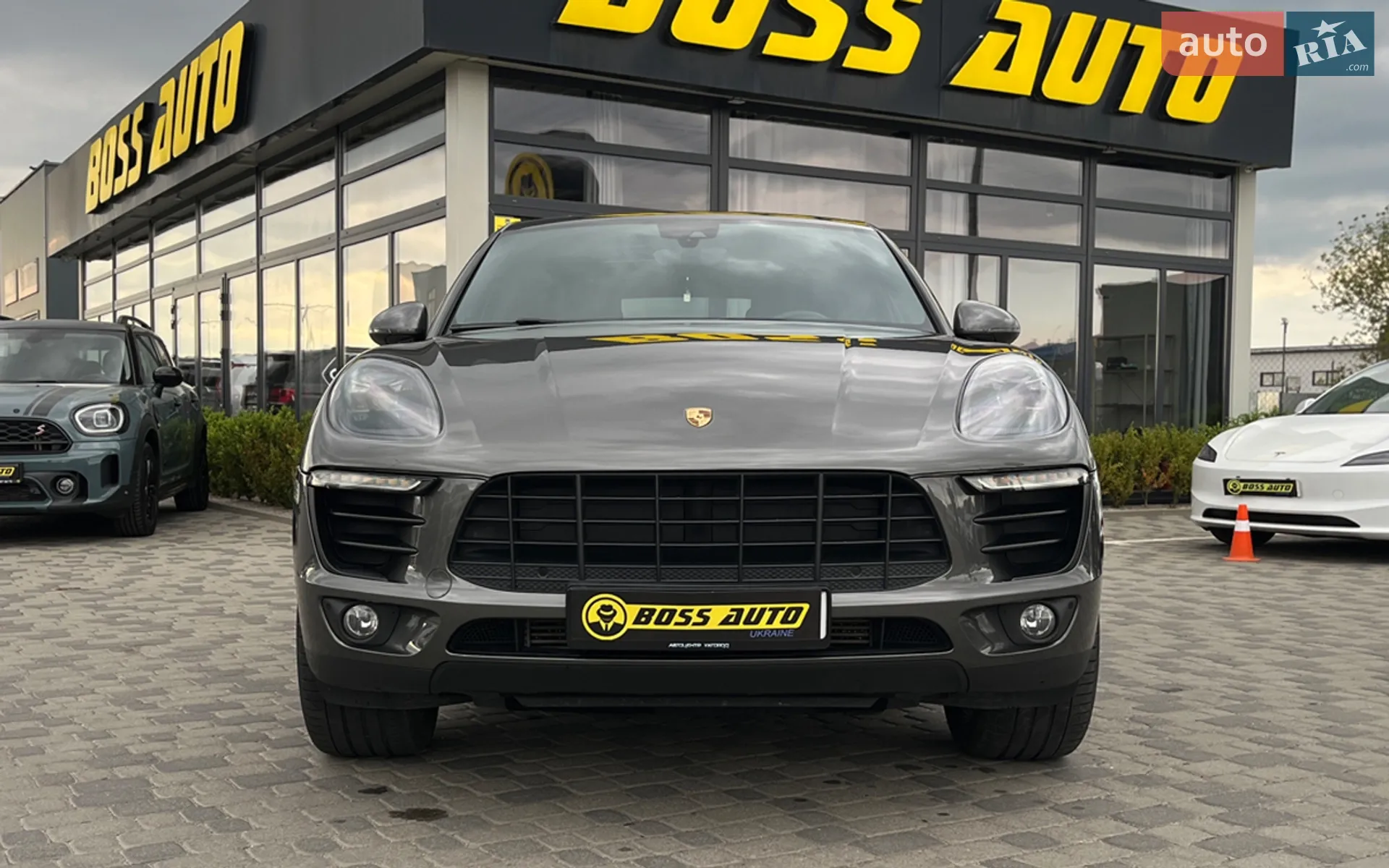 2017 Porsche Macan - мініатюра 2