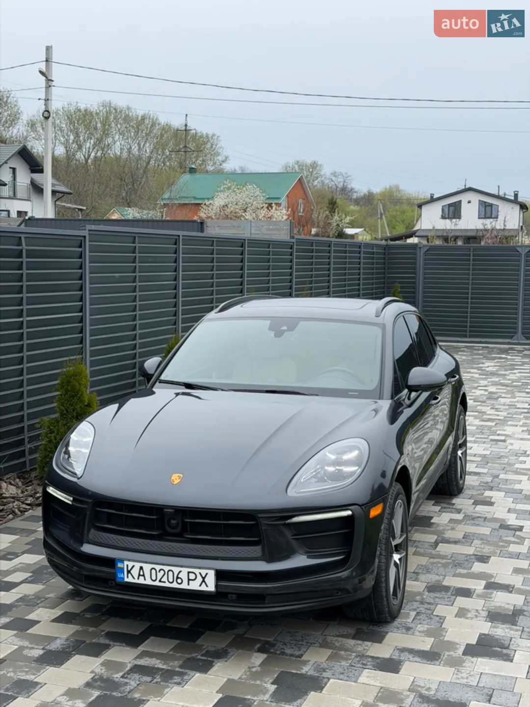 2022 Porsche Macan - мініатюра 2