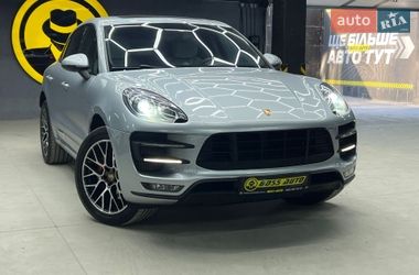 Позашляховик / Кросовер Porsche Macan 2015 в Чернівцях