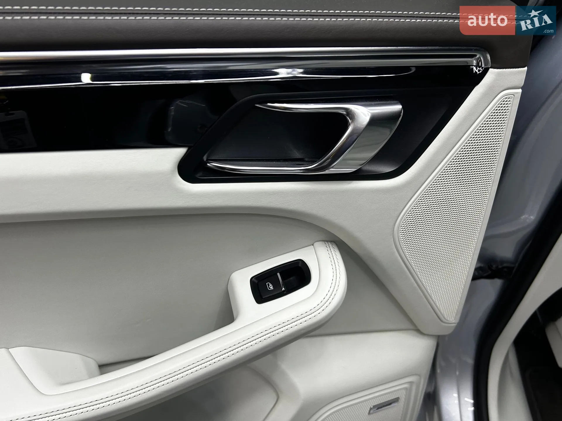2015 Porsche Macan - мініатюра 23