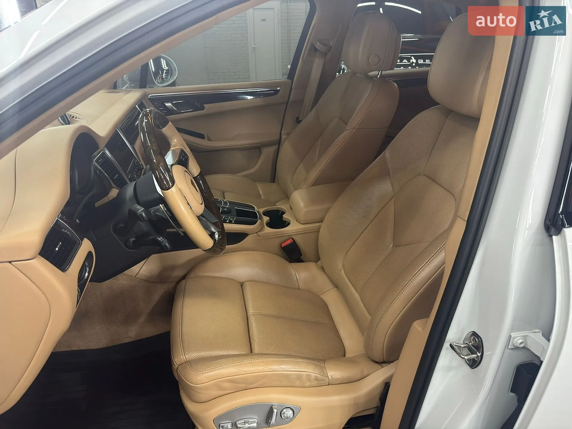 2016 Porsche Macan - мініатюра 18