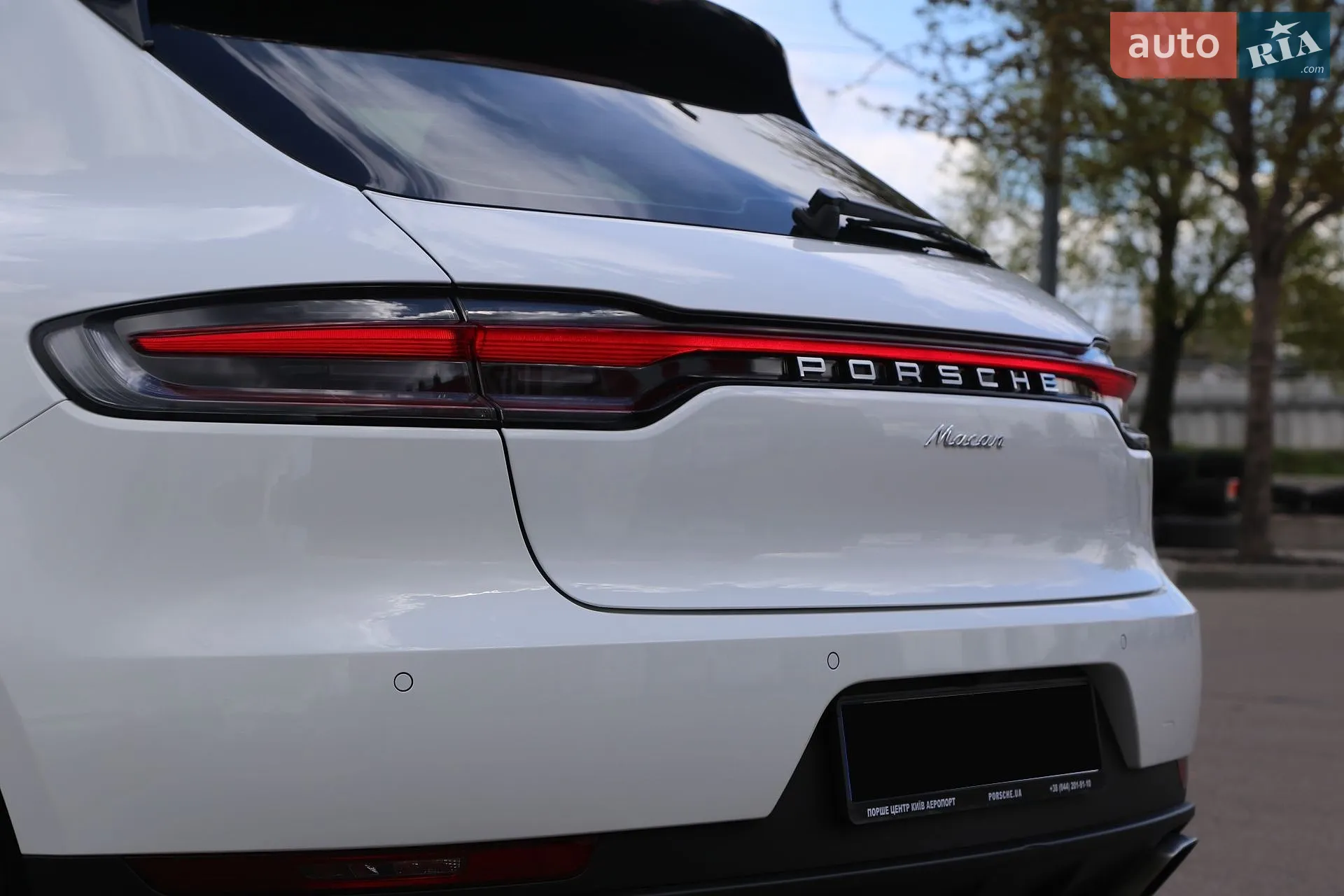 2021 Porsche Macan - мініатюра 8