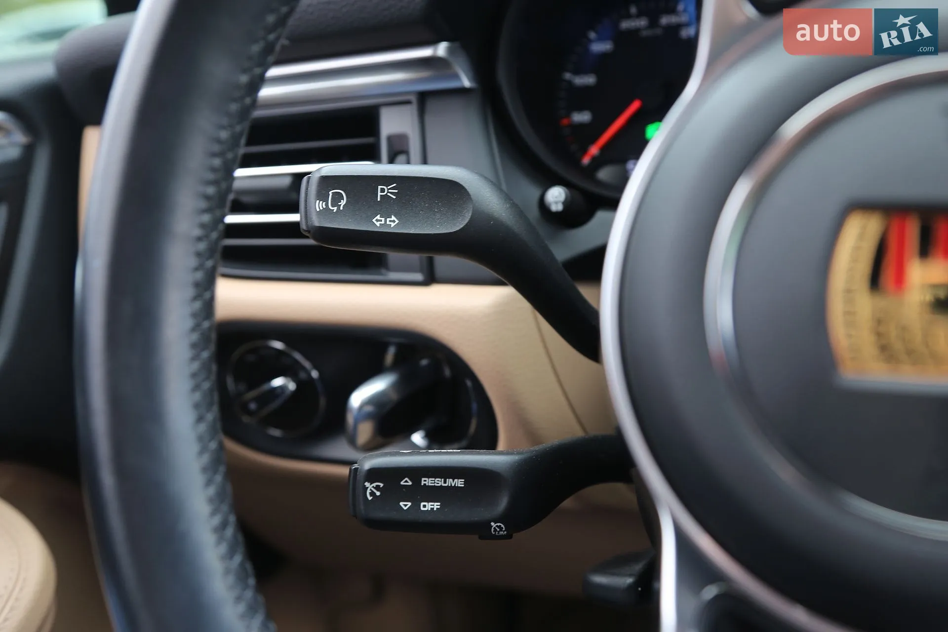 2021 Porsche Macan - мініатюра 23