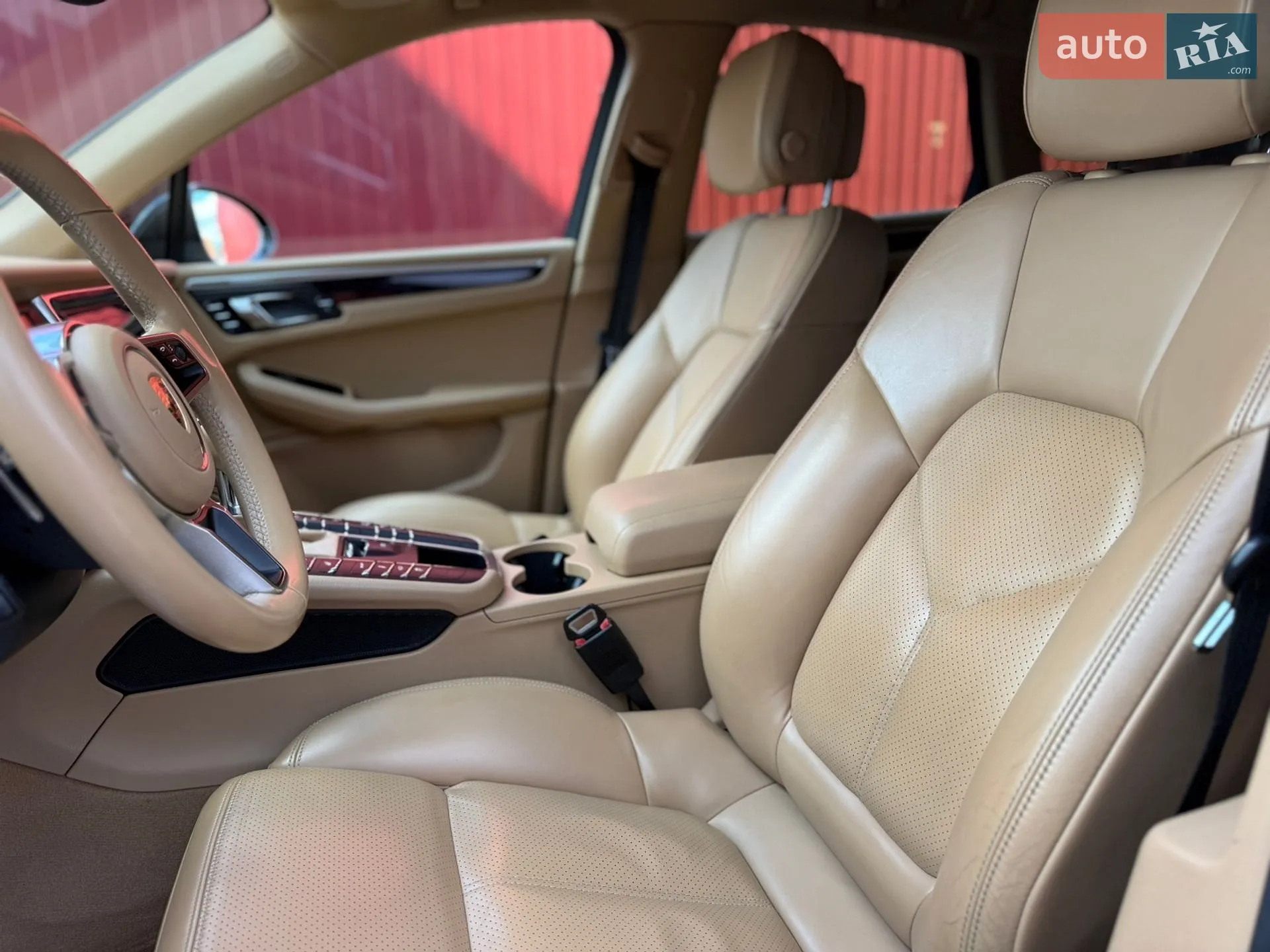 2015 Porsche Macan - мініатюра 18