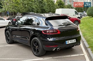 Позашляховик / Кросовер Porsche Macan 2018 в Львові