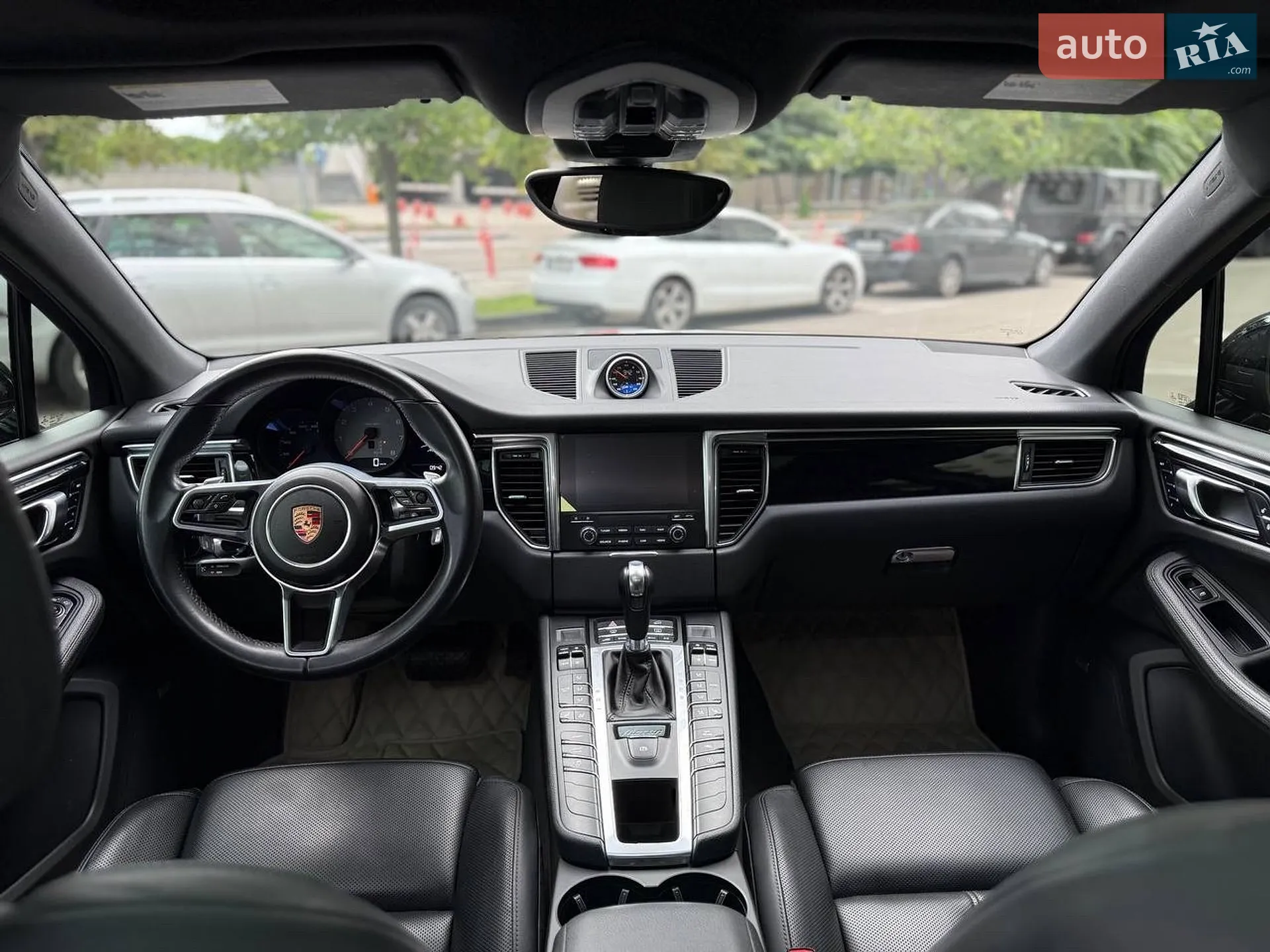 2018 Porsche Macan - мініатюра 16