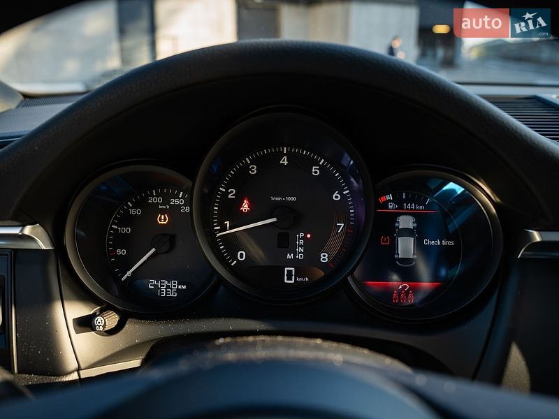 Внедорожник / Кроссовер Porsche Macan 2022 в Киеве фото 19 Внедорожник / Кроссовер Porsche Macan 2022 в Киеве