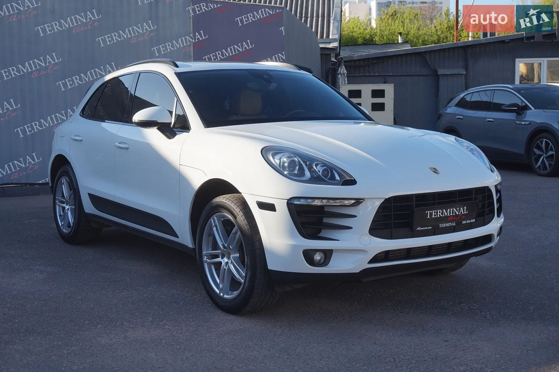 2016 Porsche Macan - мініатюра 4