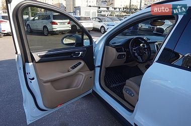 Внедорожник / Кроссовер Porsche Macan 2016 в Одессе