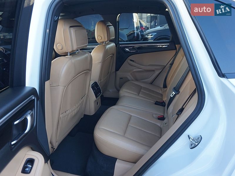 Внедорожник / Кроссовер Porsche Macan 2016 в Одессе