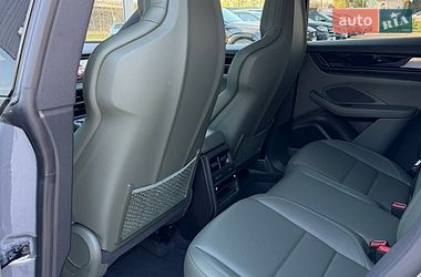 Внедорожник / Кроссовер Porsche Macan 2025 в Киеве