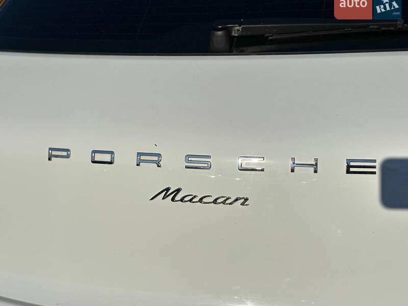 Внедорожник / Кроссовер Porsche Macan 2017 в Одессе