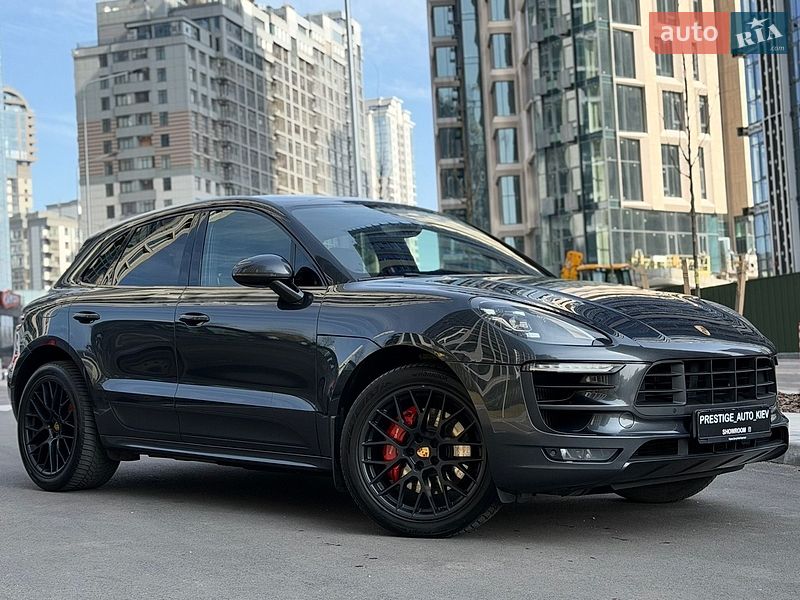 Внедорожник / Кроссовер Porsche Macan 2016 в Киеве