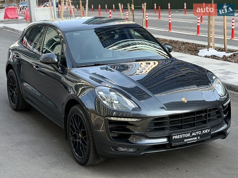 Внедорожник / Кроссовер Porsche Macan 2016 в Киеве