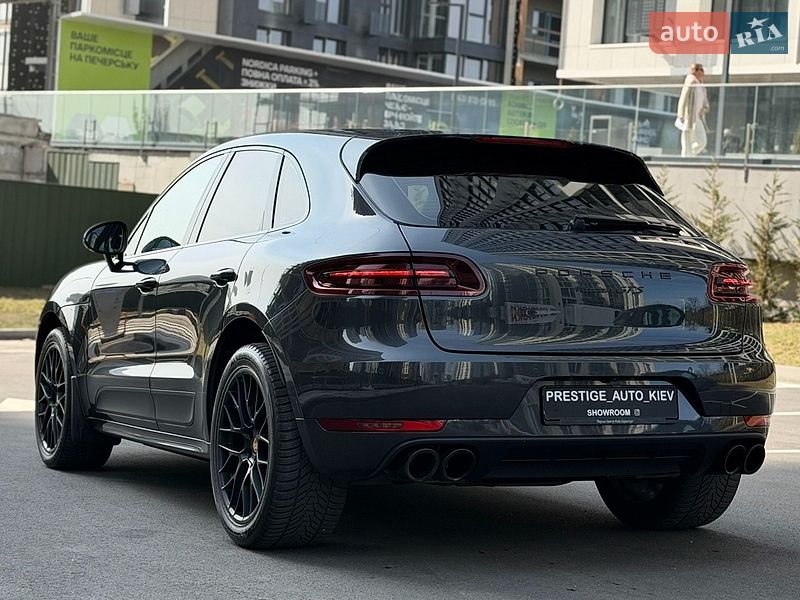 Внедорожник / Кроссовер Porsche Macan 2016 в Киеве