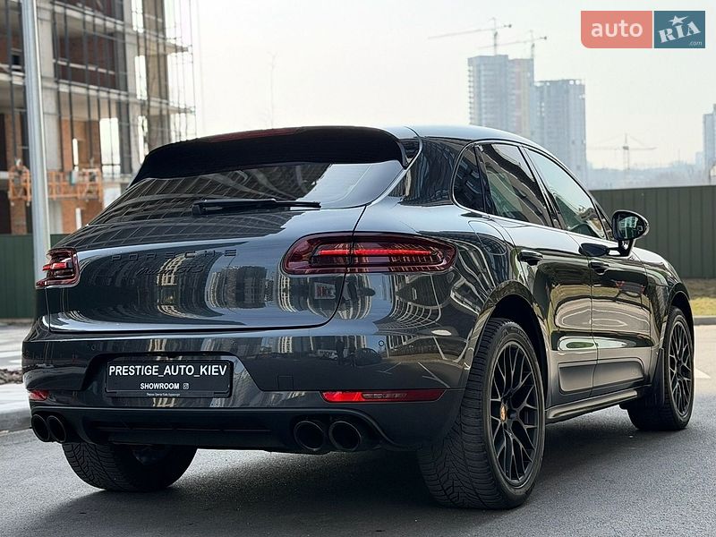 Внедорожник / Кроссовер Porsche Macan 2016 в Киеве