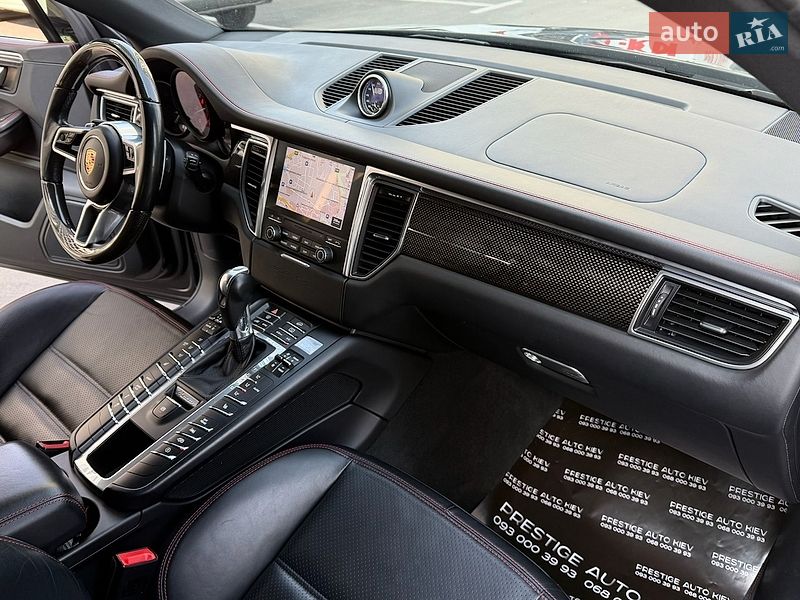 Внедорожник / Кроссовер Porsche Macan 2016 в Киеве
