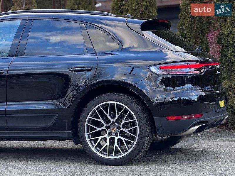 Внедорожник / Кроссовер Porsche Macan 2020 в Киеве