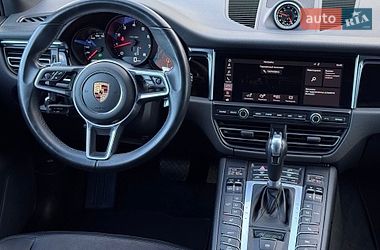 Внедорожник / Кроссовер Porsche Macan 2020 в Киеве