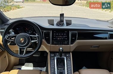 Внедорожник / Кроссовер Porsche Macan 2018 в Луцке