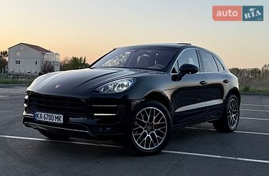 Позашляховик / Кросовер Porsche Macan 2015 в Пирятині