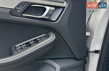 Внедорожник / Кроссовер Porsche Macan 2023 в Киеве