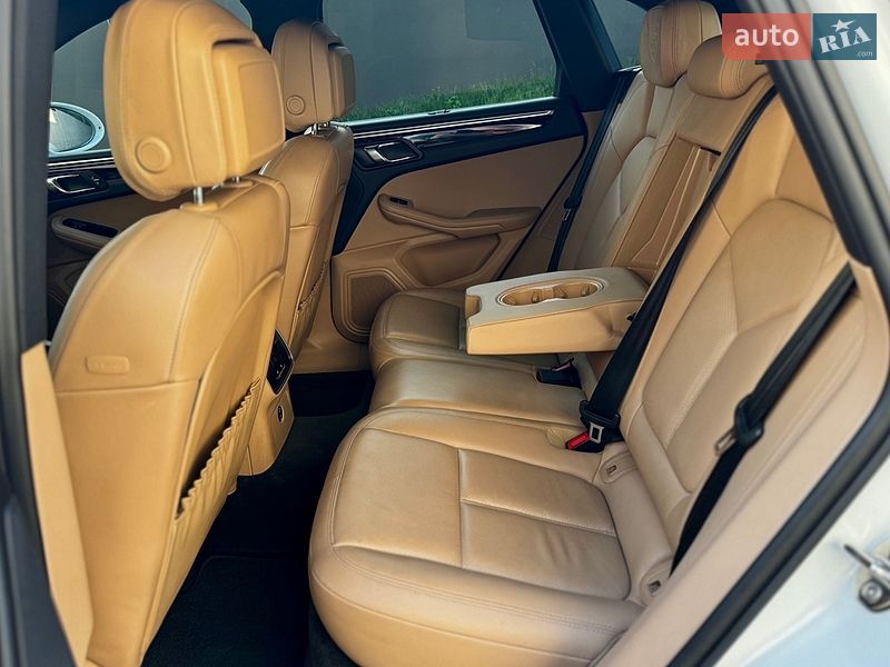 Внедорожник / Кроссовер Porsche Macan 2022 в Харькове
