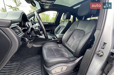 Внедорожник / Кроссовер Porsche Macan 2014 в Киеве