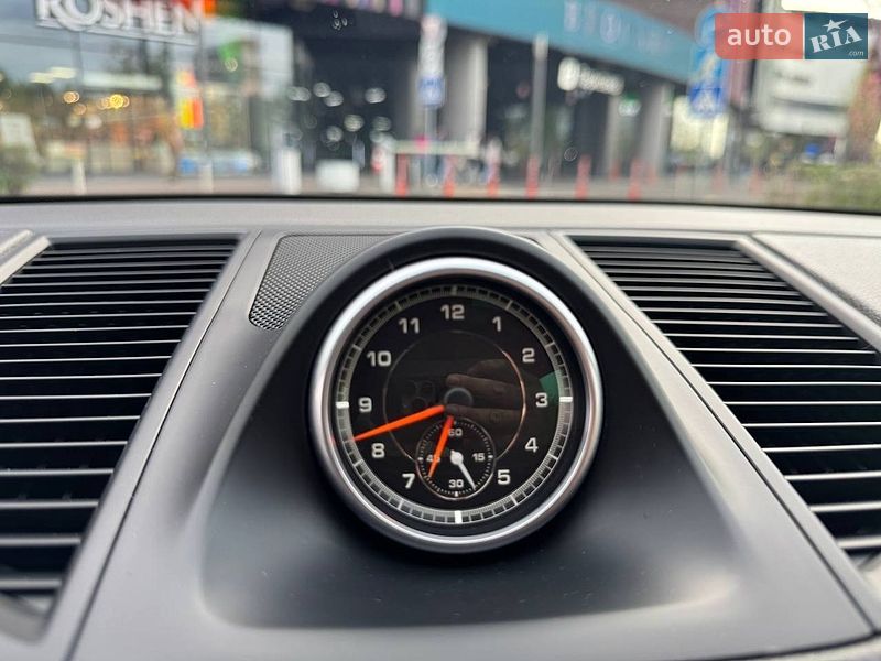 Внедорожник / Кроссовер Porsche Macan 2014 в Киеве